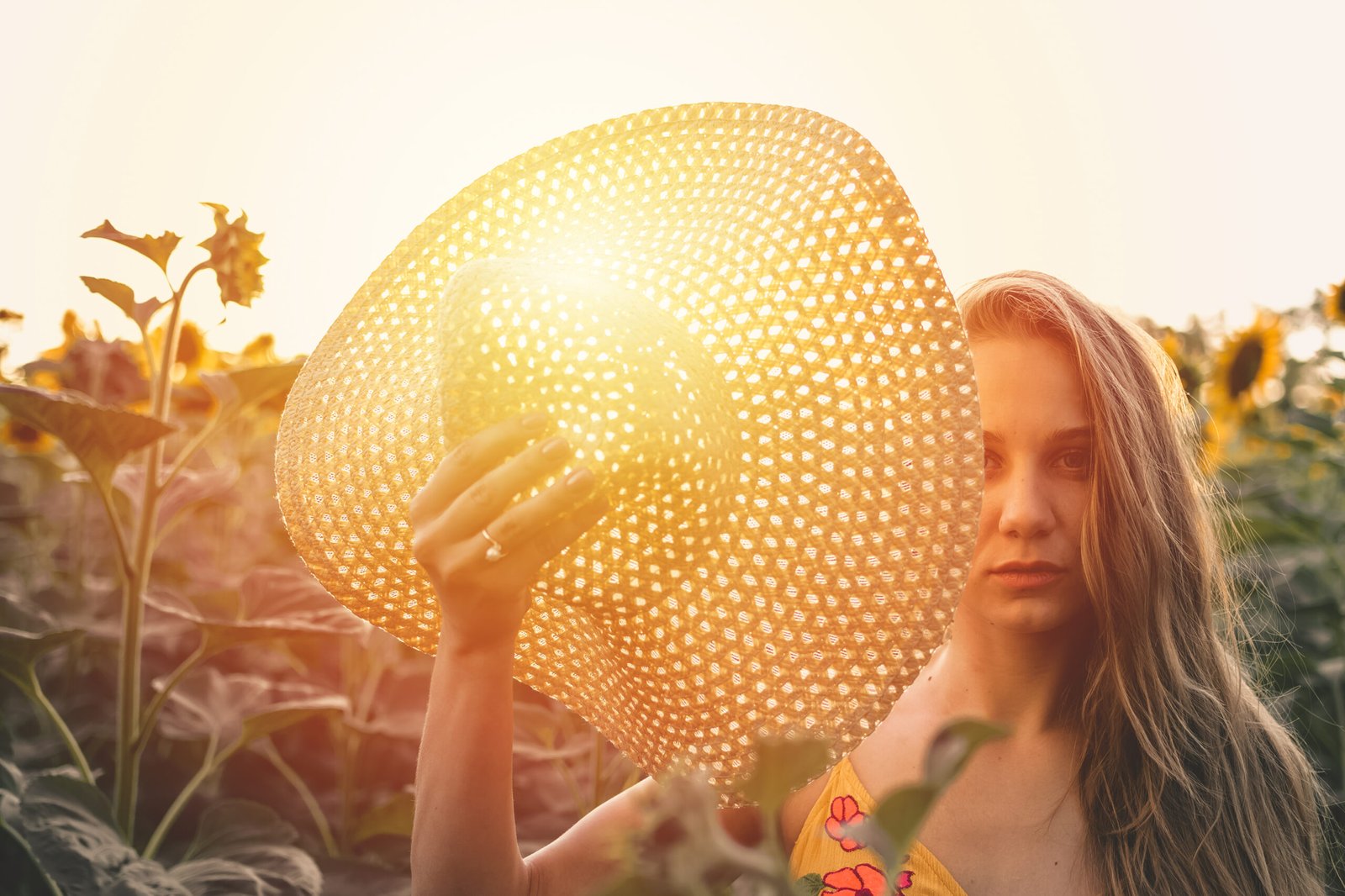 9 Étapes pour une Routine Solaire Quotidienne Parfaite pour la Femme Marocaine