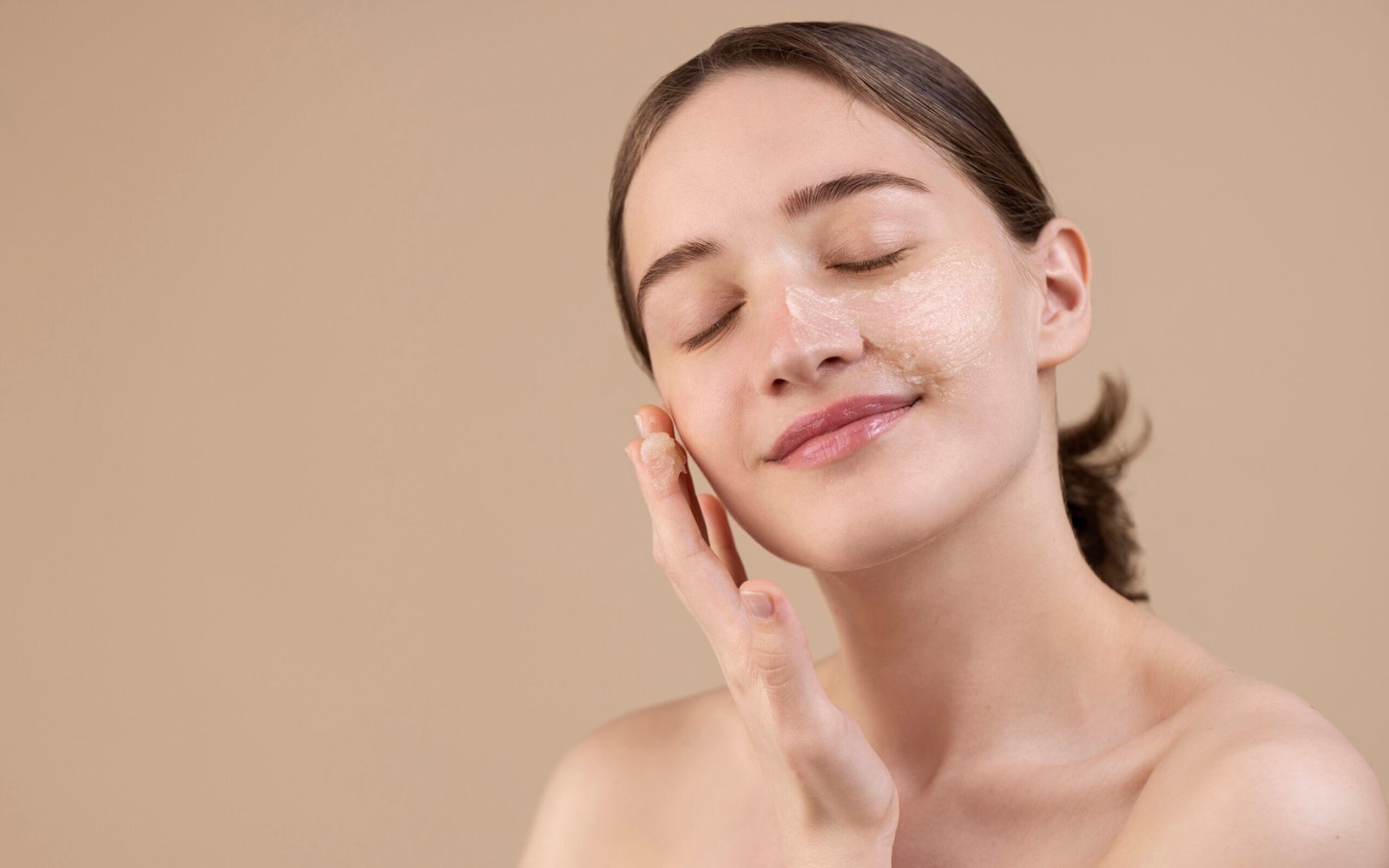 Secrets de Soin Peau Terne pour Raviver l’Éclat et Redonner Vie au Teint 2025