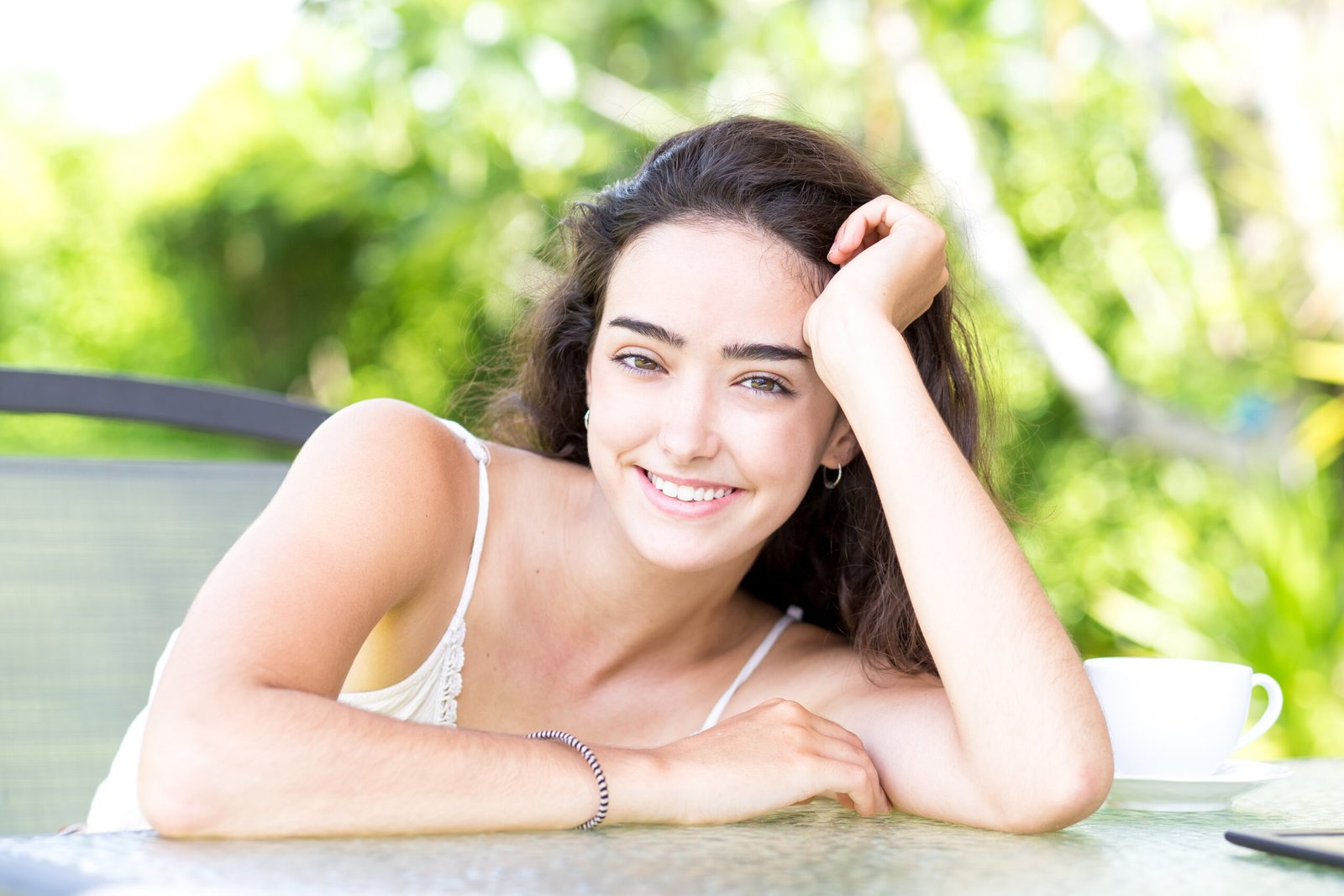 14 Bienfaits d’une Protection Solaire Unifiante pour une Peau Lumineuse, Protégée et Sans Imperfections